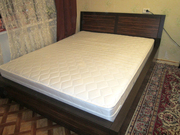 Двуспальная кровать с ортопедическим матрасом