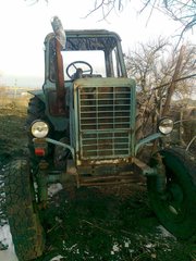 продам трактор МТЗ - 80 и технику