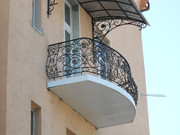 Балконы кованные классические в разном стиле