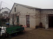 Дом в Червоном хуторе на 6 сотках,  фасад на М.Жукова