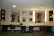 Мебель для парикмахерских и салонов красоты из натурального дерева