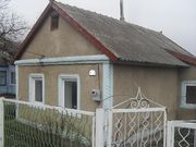 Крепкий дом в Кремидовке в центре села по выгодной цене!