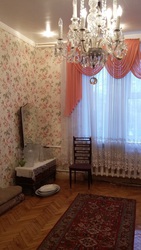 Продам трехкомнатную кв. сталинский дом р-н Ивановского моста,  Щорса.
